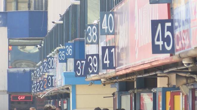 Corona virs tedbirleri kapsamnda normalleme ncesi otobslerde yzde 50 yolcu kstlamas uygulanyordu. Yasaklarn kalkmasyla bu snrlama da sona erdi.