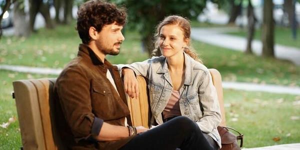 11 Temmuz Pazar akam ise Menajerimi Ara dizisi veda ediyor. 45. blmde final olaca duyuruldu. Sosyal medyada yaplan byk etkileim abas ve dizinin 47. blme kadar srmesi istekleri henz olumlu bir yant almad. Grnen o ki Star TV?nin bu sezon 9. dizisi de ekrandan kayp gidecek.