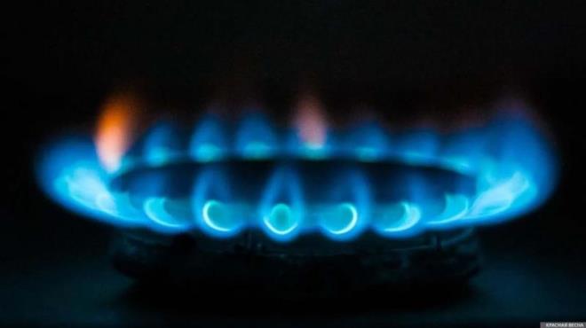 Yksek sda piirmek  <br>    Tavada yumurta piirirken dikkat edilmesi gereken en nemli etkenlerden biri yksek s kullanmak yerine yumurtalar kontroll ekilde piirmek iin orta-dk scakln tercih edilmesidir. Orta-dk sda yapmaz tavaya 1 orba ka tereya ekleyip, koyduunuz tereya erimeden yumurtalar hemen eklemelisiniz.