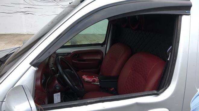 Tartt srcye bak ekti<br>    kinci olay ise geride braktmz hafta Esentepe Mahallesi Hoca Ahmet Yesevi Caddesi'nde meydana geldi. Cadde de seyir halinde olan iki src arasnda tartma yaand.