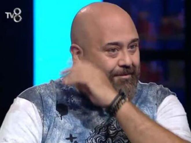 Yaananlar zerine Somer Sivriolu "Duygularnz iin hibir zaman kimseden zr dilemeyin. Ne gzel ki byle duygular yayorsunuz" dedi.