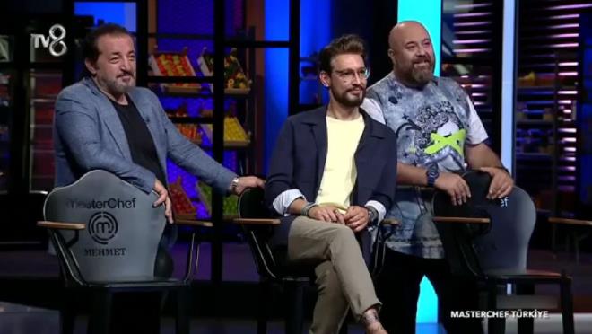 Jri kadrosunda Mehmet Yalnkaya, Danilo Zanna ve Somer Sivriolu'nun yer ald, TV8 ekranlarnda yaynlanan 'MasterChef'; son olarak on ikinci blmyle ekranlara geldi. lk tur elemelerinin devam ettii yarmada duygusal anlar yaad.