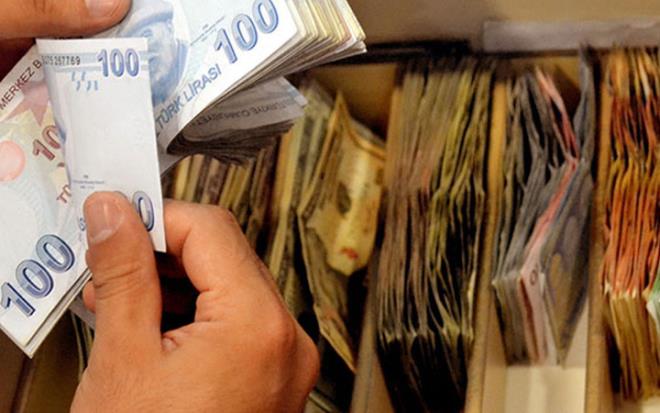 Milyonlarca vatandaa ve iletmeye nefes aldracak bor yaplandrmasndan pimanlk hkmlerinden yararlanarak beyan edilmemi kira geliri, deer art kazanc, tapu harc, ticari ve zirai kazanc, serbest meslek kazancn bildirenlerin de faydalanabilecei akland. Bylelikle pimanlk zamm tahsil edilmeyecek.