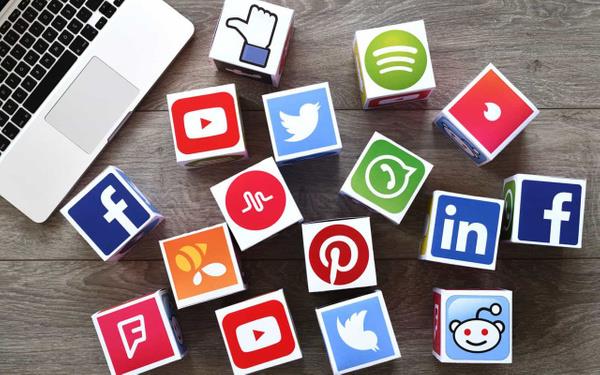 MHP Instagramc  <br>  MHP?lilerin birinci tercihi yzde 32.2?yle Instagram. Yzde 25.6?yla Facebook?u tercih ediyorlar. YouTube kullanm ise yzde 16.1?le, Twitter tercihinden 1 puan nde. Tiktok kullanmnda MHP yzde 4.5?le birinci srada.