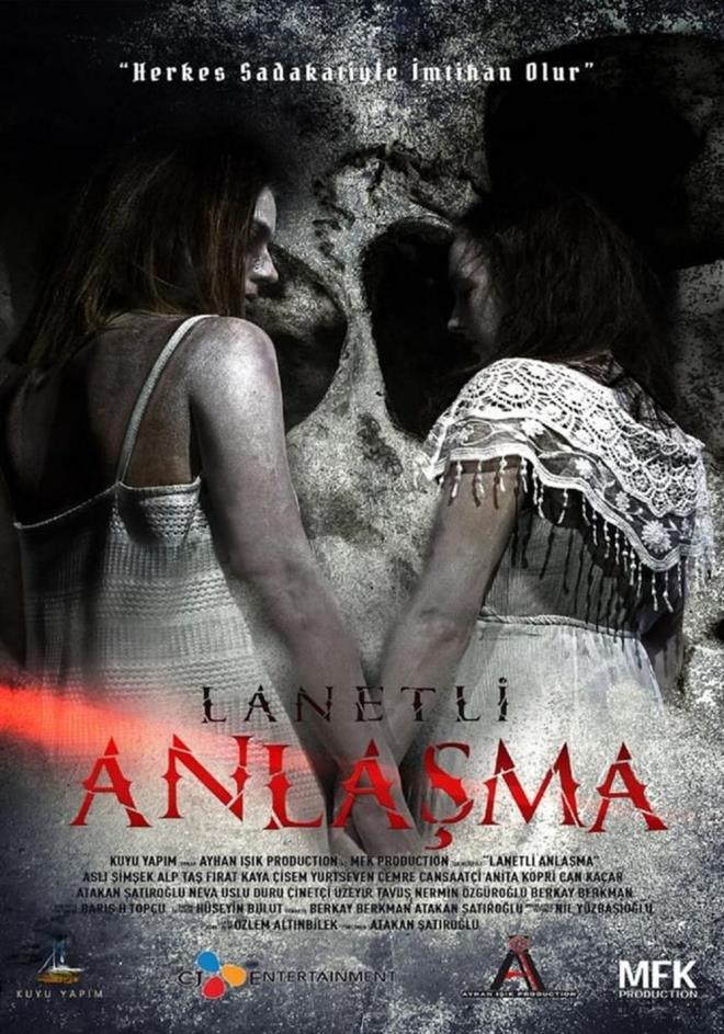 Lanetli Anlama<br>    Atakan atrolu'nun ynetmen koltuuna oturduu Alp Ta, Asl imek, Frat Kaya ile isem Yurtseven'in rol ald yerli yapm Lanetli Anlama, izleyiciyle bulutu.    Senaryosu atrolu ve Berkay Berkman tarafndan kaleme alnan yapm, korku ve aksiyon tutkunlarnn ilgisini ekmeye aday.  Film, ruhlarla dolu bir villann miras kald iki kardein burada yaadklarn konu ediniyor.