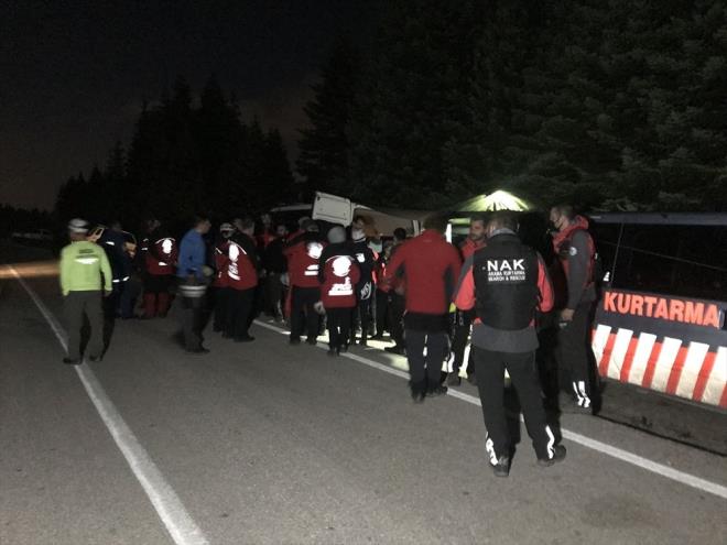 Blgeye gelen Jandarma Arama Kurtarma ekiplerinin aileyle birlikte yapt aramalarda Boynuksa'nn izine rastlanmad.