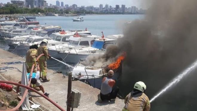 Teknelerin alev alev yandn gren vatandalar hemen itfaiyeye haber verdi.