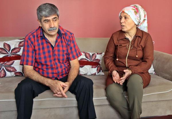 Kocaeli?nin zmit ilesinde yaayan 57 yandaki Kerem Erboy, 2020 ylnda kalp krizi geirdi. Tedavi olduktan sonra yaklak 1 yl boyunca herhangi bir hastaneye bavurmad.