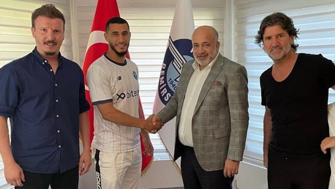 YOUNES BELHANDA, ADANA DEMRSPOR    Sper Lig'in yeni ekibi Adana Demirspor, Galatasaray'dan ayrlan ve bota olan Younes Belhanda ile 3 yllk szleme imzalad.    Adana Demirspor'dan yaplan transfer paylamnda, "Kulbmz Younes Belhanda ile 3 yllk anlama salamtr" denildi.    Belhanda, Galatasaray formasyla 2 Sper Lig, 1 Trkiye Kupas 1 de Sper Kupa sevinci yaamt.