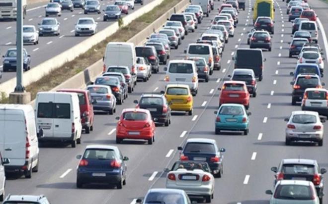 te kolaylk salayan bankalar <br>    Halkbank: Paraf ile Halkbank Mobil, Halkbank nternet ubesi, Dialog ya da gib.gov.tr?den yaplacak MTV demelerine 3 taksit imkan sunuyor. Kampanya 2 Austos?a kadar geerli.    Ziraat Bankas: Ziraat Mobil, internet ubesi, ATM ve gib.gov. tr kanallar zerinden Bankkart ve Bankkart Baak?n kredi kart zellii ile yaplacak MTV demelerinde 100 TL ve zerindeki ilemlere 3 taksit uyguluyor. Kampanya 2 Austos?a kadar geerli.    VakfBank: Worldcard ile 31 Temmuz?a kadar sadece banka kanallarndan yaplan MTV demelerine, ilem annda faizsiz 2 veya 3 taksit imkan veriliyor. gib.gov.tr zerinden yaplan MTV demeleri kampanyaya dahil deil.