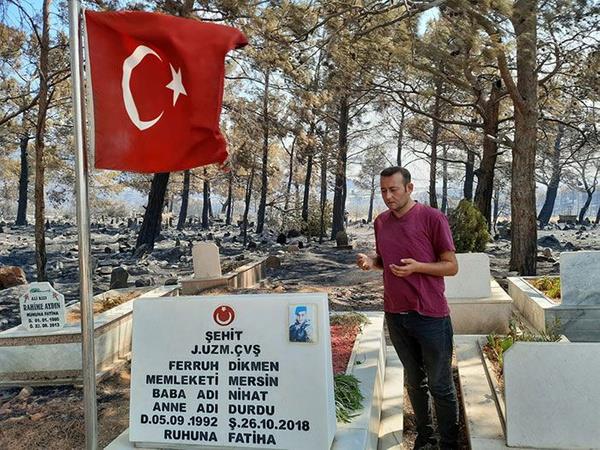 Vatandalardan Soner Yeil, sosyal medyada yaplan paylamlarda ehidin mezarnn zarar grmediini rendiini ve kabri ziyarete gittiini syledi. Blgedeki yangnn eitli alanlarda hasara neden olduunu anlatan Yeil, "Mezarlklarmz yand ama ehidimizin mezar yanmad. Bayramz yanmad." dedi.