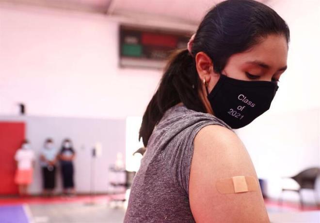 �ngiliz bilim insanlar� T�rkiye'de de kullan�lan Pfizer-BioNTech koronavir�s a��s�n�n Delta varyant�na kar�� etkisini a��klad�. 20 bine yak�n ki�iden al�nan verilerin incelenmesi ile elde edilen sonu�lara g�re, iki doz Pfizer a��s� Delta varyant�ndan kaynaklanan semptomatik hastal�klar� �nlemede % 88 etkili.