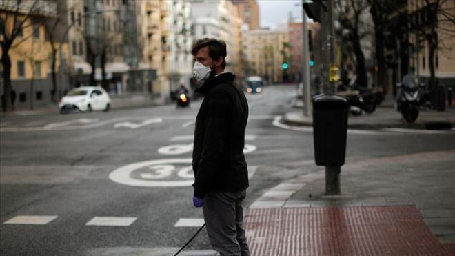 Ayn aratrmaya gre, artk daha az insan tat alma duyularn kaybettiklerini bildiriyor. Ayn aratrmaya gre, enfekte olan gen insanlar artk daha hafif souk algnl semptomlar gsteriyor.