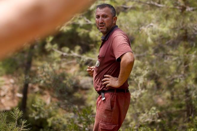 Yaadklarn telsizde amirlerine aktararak hava destei isteyen ekibin abas Anadolu Ajans (AA) ekibinin kamerasna yansd.