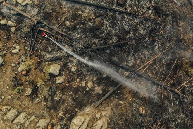 Arazz ekibinin ars zerine Yangn Ynetim Merkezine yaplan anonsta "Acil olarak S30'un olduu yere helikopterin su atmas gerekiyor, ara yanacak." uyars yapld.