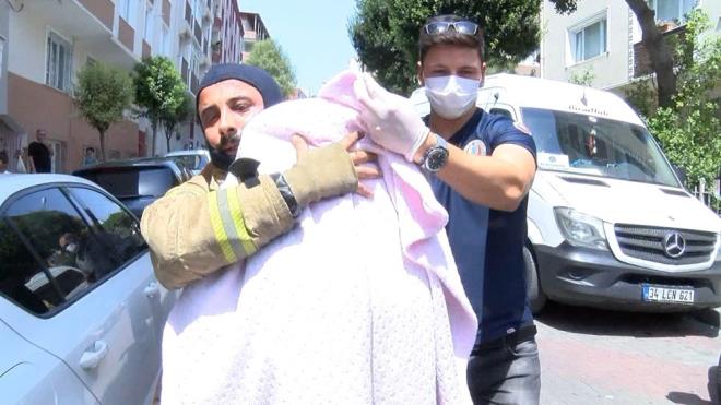 Dumandan etkilenen ikisi ocuk 5 kii ambulansla hastaneye kaldrld.