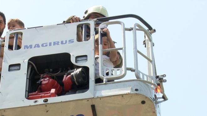 Genosman Mahallesi Yolcu Sokak'taki 5 katl binann elektrik panosunda yangn kt.