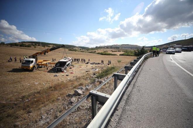 Kaza, Balkesir- Edremit karayolu Organize Sanayi Kava'nda meydana geldi.