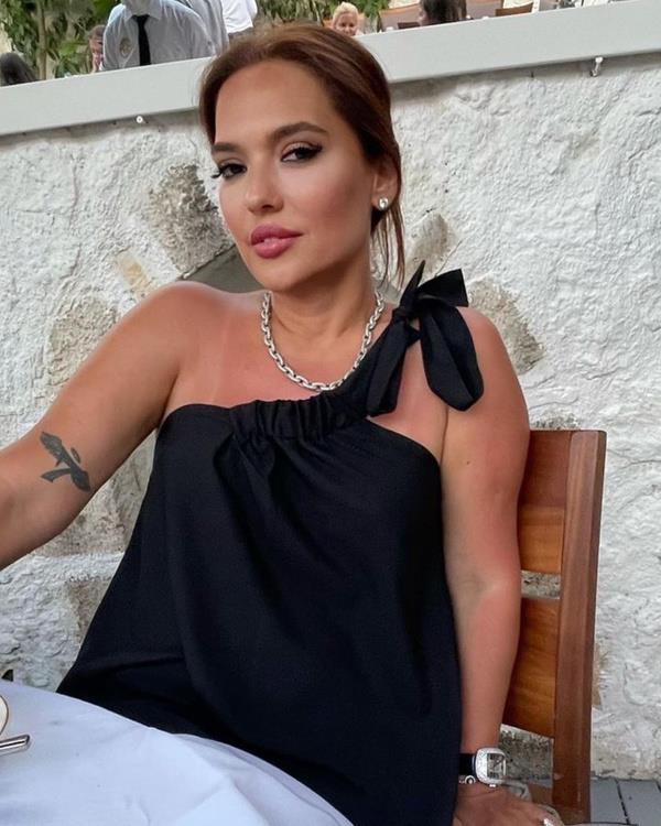 Aracyla ilgili Akaln "Arkadalar iki aracm sattm ve bu yeni arabay aldm ama ara seimini Okan yapt." dedi.