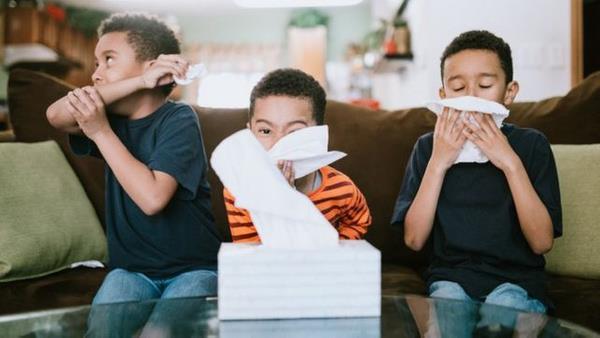 Uzmanlar Delta varyantnn virsn dier tm trlerine kyasla daha kolay yayld iin masketakmaya devam edin arsnda bulunuyor. Uzmanlar ayrca alarn Delta'ya kar en etkili silah olduunun da altn iziyor.