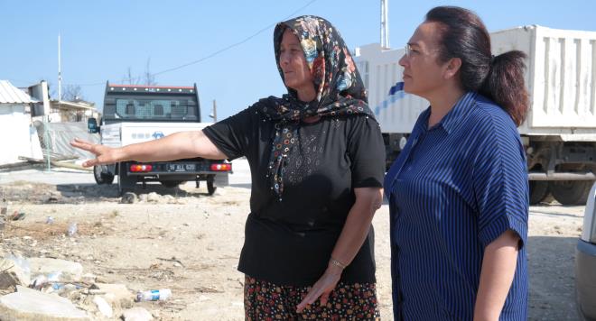 Bakan Akta'a teekkr eden Uysal'da 'nallah lmez o gnleri grrsek, dn iin ilk arayacam kii sizsiniz. Size nasl dua edeyim, anlatlamaz. Allah sizden raz olsun. lnceye kadar size duacym' dedi