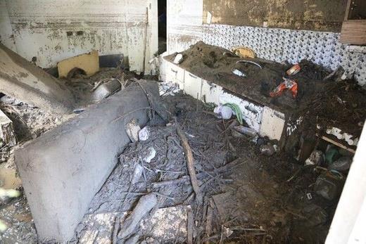 tfaiye eri Bykyiit, antann ierisinde altn bileklik ve kolyenin yan sra Cumhuriyet altn, eyrek altn ile beraber deerli saatler olduunu belirtti.