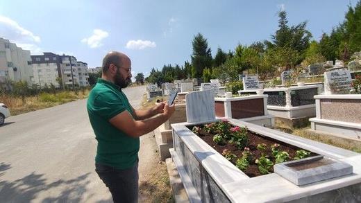 Artan talepler zerine 3 kiilik bir ekip oluturan giriimci, imdi aylk cret karlnda fatura kesip, haftalk dzenli mezar bakm hizmeti veriyor.
