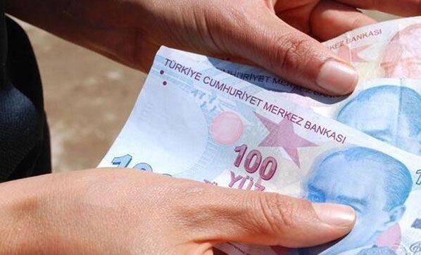 Ancak ite bu noktada annelere imkn douyor. nk anneler sigortadan nceki ocuklar borlanamasa da staj ya da raklk sigortas sonras dnyaya gelen ocuklar iin borlanma yapabiliyor. Borlanma tarihi belirlenirken staj sigortas geerli saylyor. Emeklilik hesabnda kullanlmyor ama ilk sigorta olunan tarih olarak borlanma artn yerine getiriyor.