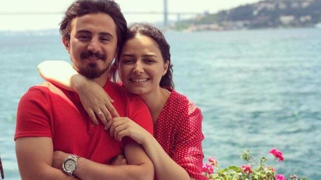 Gaziantep FK oyuncusu Recep Niyaz'n hamile ei Betl Niyaz, Covid-19'a yakalandktan sonra bebeini kaybetti.