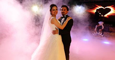 Gaziantep FK'dan aklamada; "Profesyonel Futbol Takmmz oyuncularndan Recep Niyaz'n biricik ei Betl Niyaz'n yakaland Covid-19 hastalnn ardndan dnyaya gelmesini bekledikleri bebeklerini kaybettiklerini derin bir zntyle renmi bulunuyoruz. Sevgili Betl Niyaz?n salk durumu iyi ynde ilerlemekte olup ve evde karantina sreci devam etmektedir.