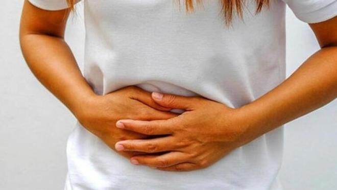 Tketilen besinlerin sonrasnda oluan yanma hissinin, diyet tedavisi ve beslenme davran deiiklii ile nne geilebilmektedir.