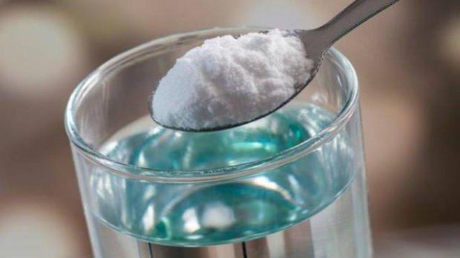 Karbonatl su karm:<br>  Karbonatl Su vcudun pH dengesini korumaya yardmc olmaktadr. Mide asidini ntreleyebilecek bu karm sayesine yanma hissinin nne geilebilir.