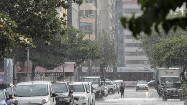 te yandan hava scaklnda ise nemli bir deiiklik beklenmiyor.