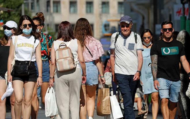 Yaklak 2 yldr hayatmzda olan koronavirs (Kovid-19) 200 milyondan fazla insana bulat, 4 milyonun zerinde kiinin canna mal oldu. Son dnemde virs Delta varyant ile gndemde. Zira DS'nn 'endie verici' olarak tanmlad varyant dnyann drt bir yanndaki vaka artlarnn ana sebebi olarak gsteriliyor. The Sun'da yer alan habere gre, Delta'y mercek altna alan ngiliz bilim insanlar belirti listesini gncelledi.