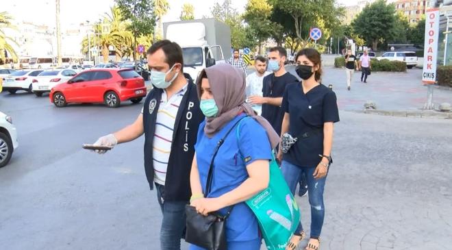 Evde bulunan 2 kii de ifadesi alnmak iin polis merkezine gtrld. fadeleri alndktan sonra 2 kii serbest braklrken, hacamat ileminin yapld yer Fatih Zabta Mdrl ekiplerince mhrlendi. Fatih le Salk Mdrl'nn de olayla ilgili inceleme balatt renildi.