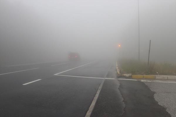 te yandan Bolu kent merkezinde de zaman zaman saanak etkisini gsteriyor.
