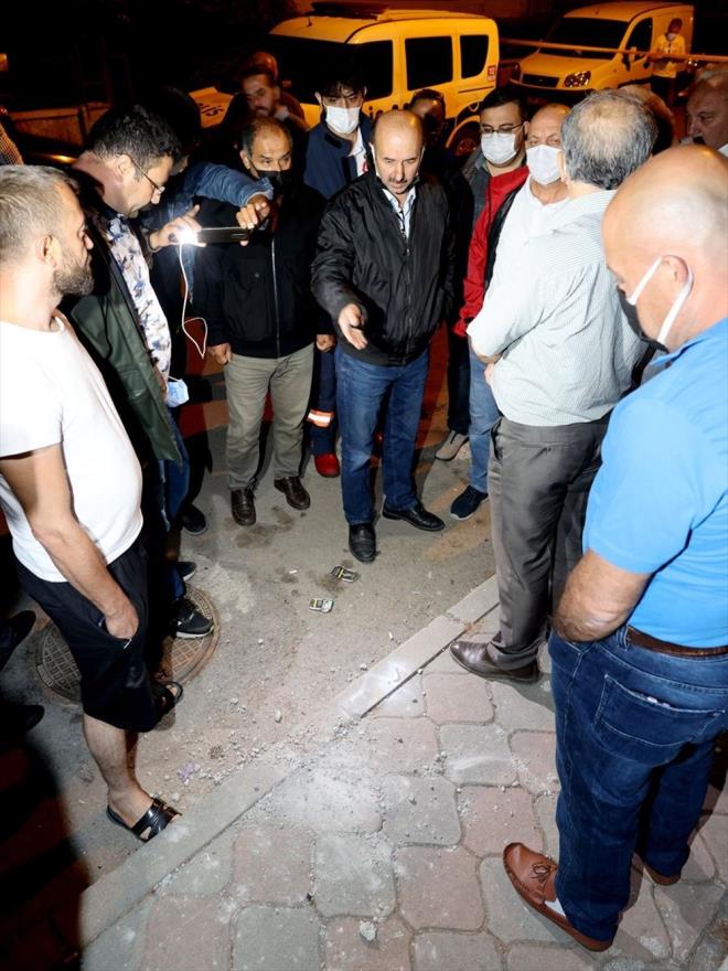 hbar zerine olay yerine gelen polis, itfaiye ve Ankara Bykehir Belediyesi Afet Koordinasyon ve Sincan Belediyesi ekipleri, evrede geni gvenlik nlemleri ald.