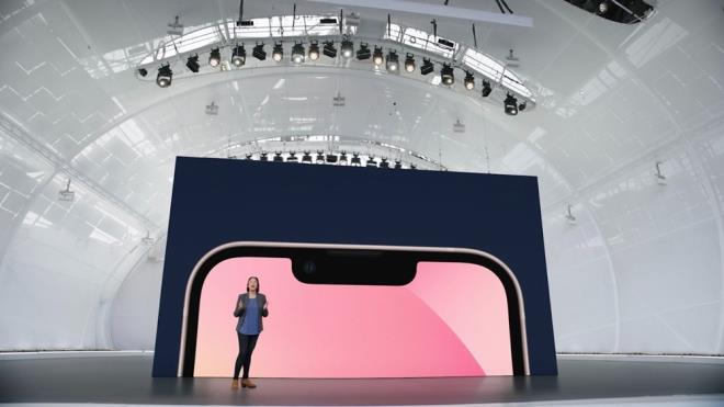 iPhone 13'te kullanlan arka kameralarn iPhone 12'nin Pro versiyonundan daha iyi olduu aktarld.     F/1.8 diyagram geniliindeki ikili kameralarda 1.7 micronluk sensrler kullanld.