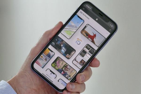- iOS?te dolama etkinliinizi kiiselletirmenize yardmc olan web geniletmeleri App Store araclyla indirilebilir  <br>  - Sesle Arama, web?de sesinizi kullanarak arama yapmanza olanak tanr