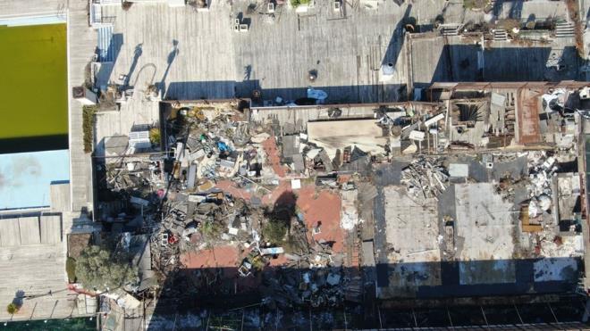 Hazine, 2003 ylnda adann kamulatrlmas iin dava am, Maliye hazinesine devredilen ada daha sonra Galatasaray Spor Kulb'ne tahsis edilmi, sosyal tesis ve yzme havuzu olarak kullanlmt.