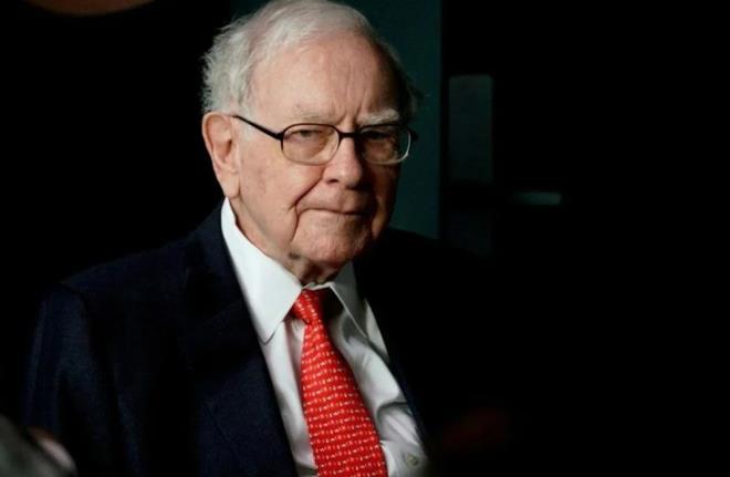 9-WARREN BUFFETT: 100,9 MLYAR DOLAR    Berkshire Hathaway