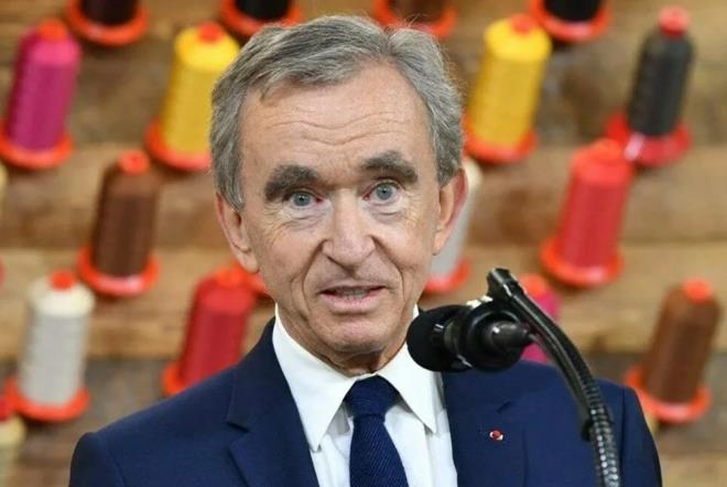 3-BERNARD ARNAULT: 174,2 MLYAR DOLAR    Louis Vuitton Mot Hennessy