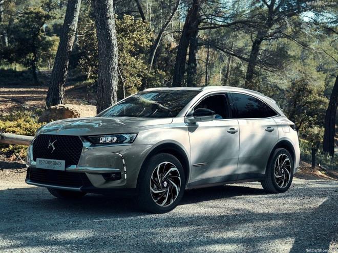DS 7 CROSSBACK Grand Chic E-TENSE 4X4 300 Rivoli - 1.037.200 TL