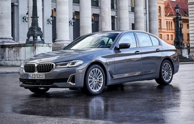 Yeni BMW 530i xDrive Sedan - Special Edition Luxury Line - Otomatik - Mild Hybrid - Benzin  Fiyat - 1.522.800 TL