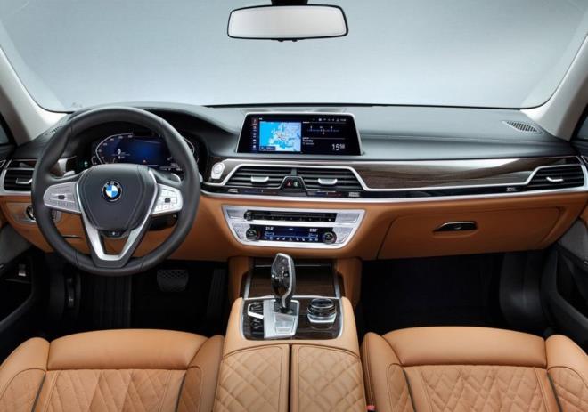 Yeni BMW 740Ld xDrive M Excellence - Otomatik - Mild Hybrid - Dizel     Fiyat - 3.734.300 TL