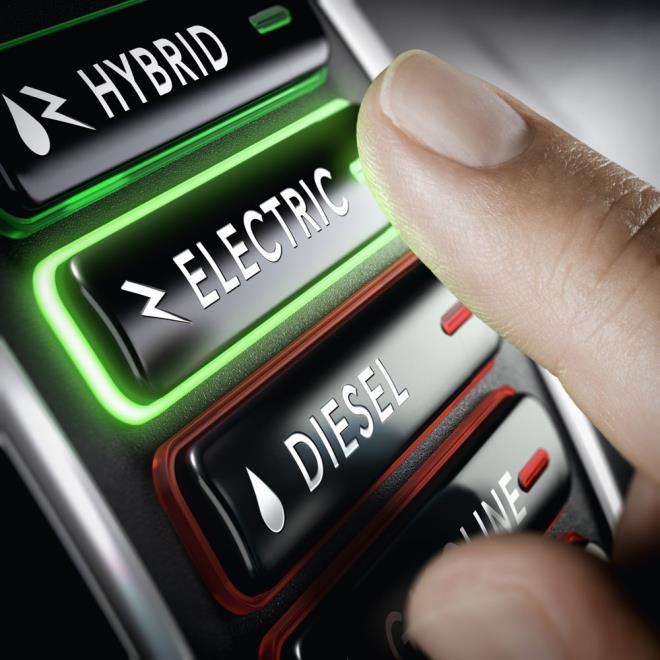 Tm dnyada hzla ilerleyen elektrik destekli otomobiller Trkiye'de de ykseliini srdryor.     Trkiye'de 2020 yl Ocak-Austos dneminde 10 bin 314 Hibrit ve 223 elektrikli ara satlrken bu rakam 2021 yl ayn dneminde 32 bin 885 hibrit ve 1196  adet elektrikli sat gerekleti.     Bu sat rakamlaryla hibrit otomobillerin pazar pay yzde 8,4'e, elektrikli otomobillerin pay ise yzde 0,3'e ykseldi.