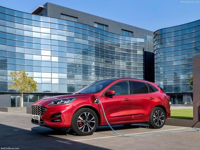 Ford Kuga ST-Line SUV 2.5L 225PS Otomatik Benzin/Elektrik (arjedilebilir Hibrit)     Fiyat 1.280.700 TL