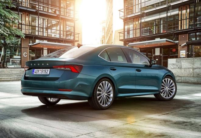 YEN OCTAVIA 1,0 TSI e-Tec 110 PS DSG Elite     Fiyat 365.400 TL    Kampanyal fiyat 351.000 TL    1,5 TSI ACT e-Tec 150 PS DSG Elite    Fiyat 394.400 TL    Kampanyal fiyat 378.900 TL