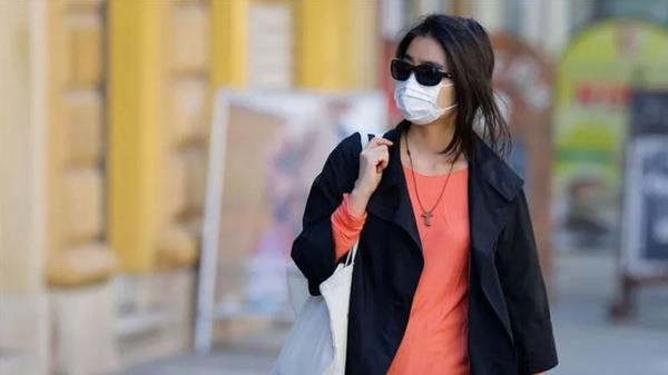 People's Daily'ye kouan Dr Zhengli 'Enfekte vakalarn says ok fazla olduundan, bu koronavirsn mutasyona uramas ve seilmesi iin daha fazla frsat salad' dedi.