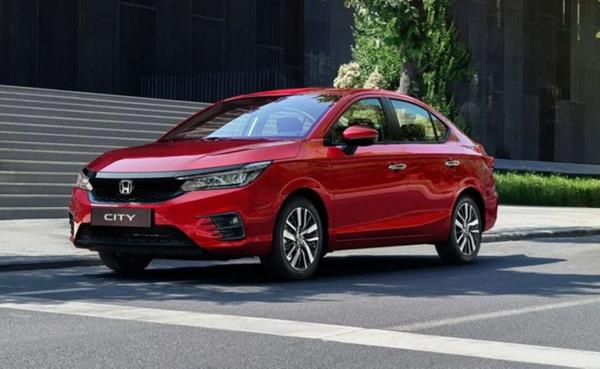 HONDA  Yeni Honda City 1.5L DOHC i-VTEC Benzinli Otomatik Elegance    Fiyat: 219.000 TL    1.5L DOHC i-VTEC Benzinli Motor Otomatik Executive 229.000 TL